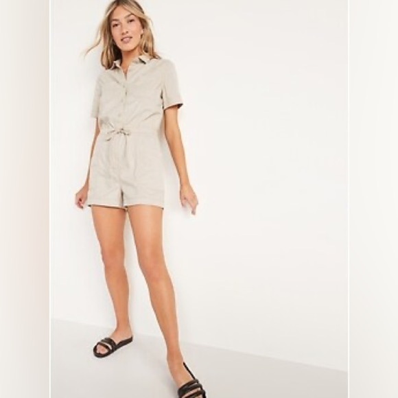 Old Navy Waist-Defined Short-Sleeve Specially-Dyed Utility Romper Cream Size M - Picture 1 of 13
